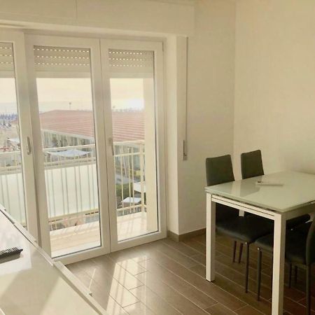 Апартаменты Attico Al Mare Виареджо Экстерьер фото