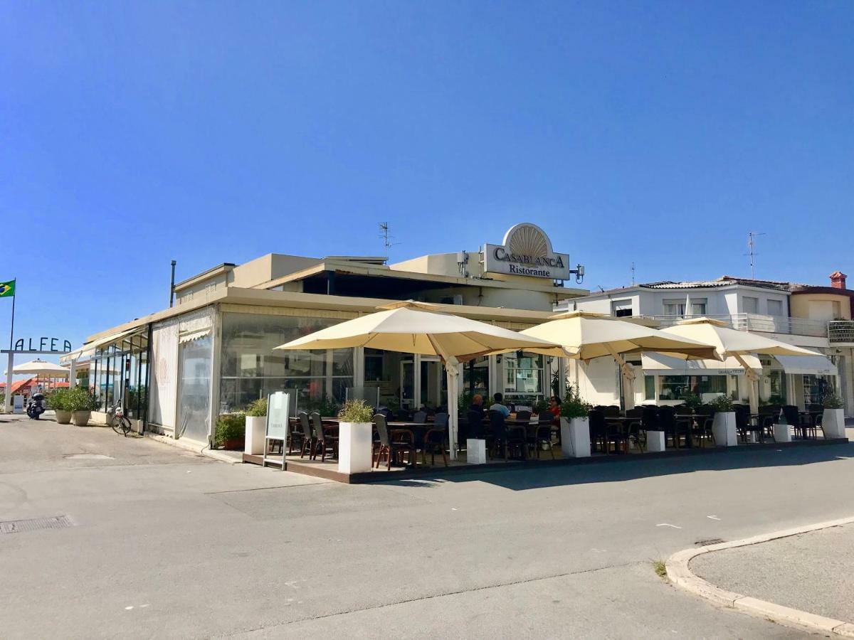 Апартаменты Attico Al Mare Виареджо Экстерьер фото